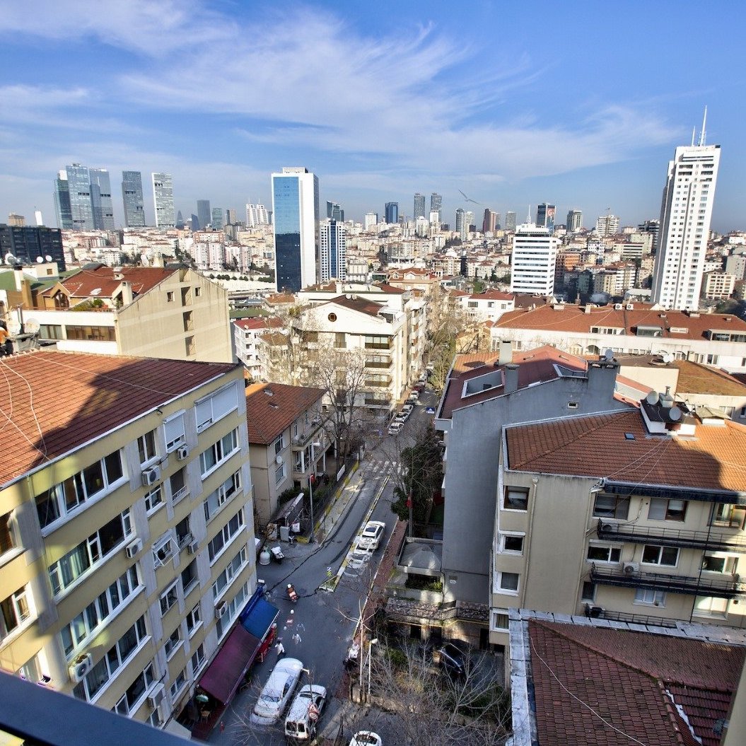 İstanbul’un en seçkin lokasyonlarından Nişantaşı’nda, doğayla iç içe, lüks ve konforu bir arada sunan Dap Yapı Nişantaşı Koru Projesi içerisinde, muhteşem kiralık lüks daire.