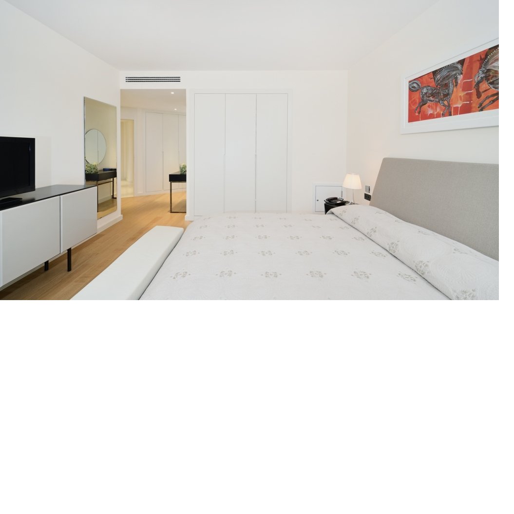 Turnkey Living in Akmerkez.