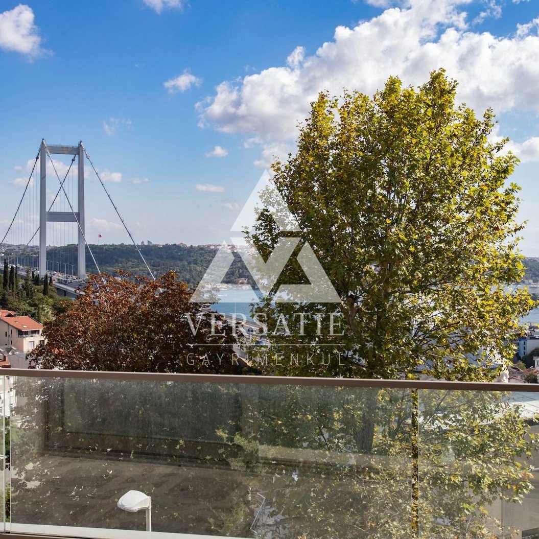 Ulus’ta Boğaz manzaralı, sıfır ve asansörlü; 4 kat + bodrumdan oluşan satılık özel bir bina.
