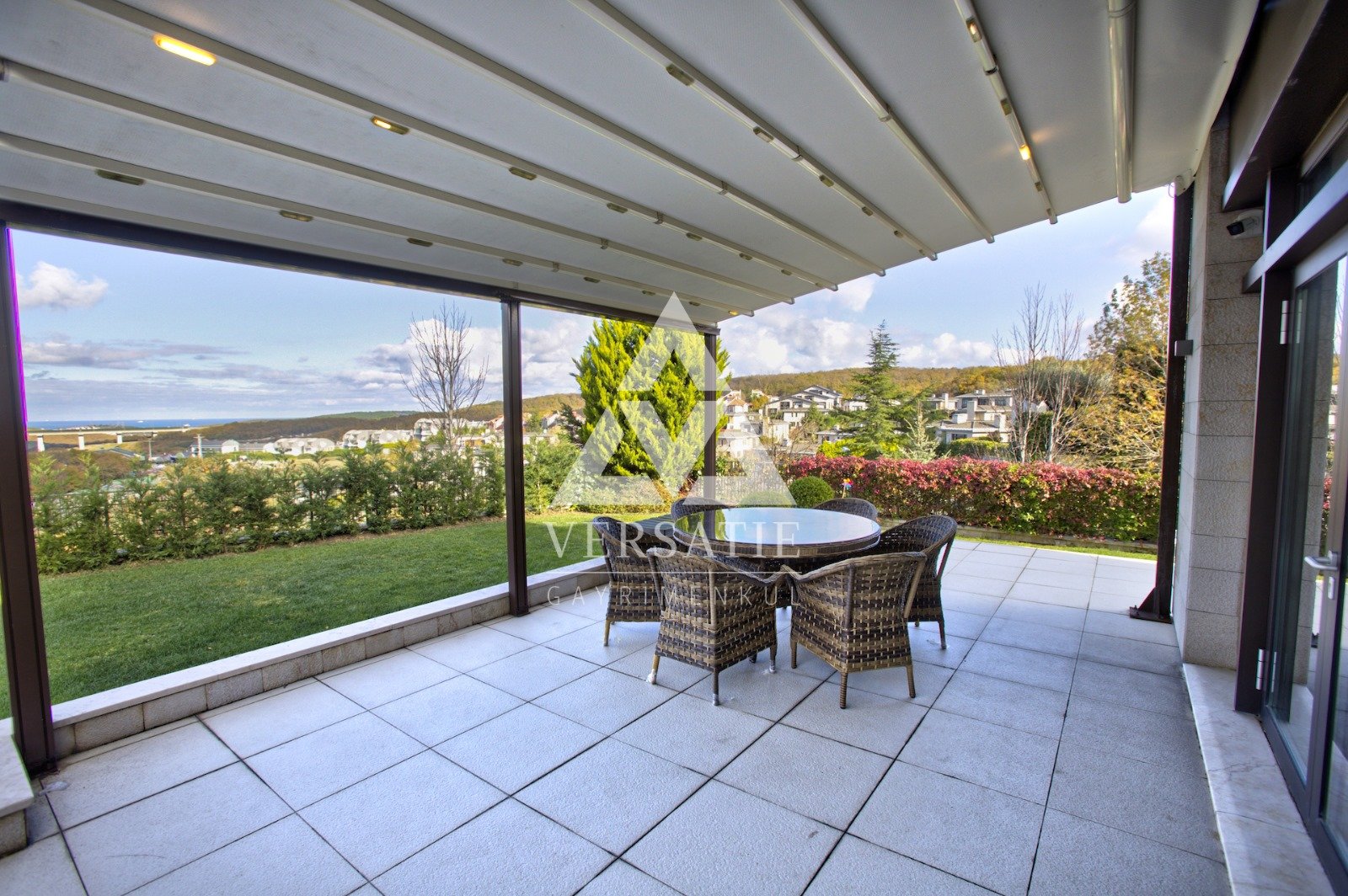 Ormanada’nın Zirvesinde, Deniz Manzaralı Prestijli Villa