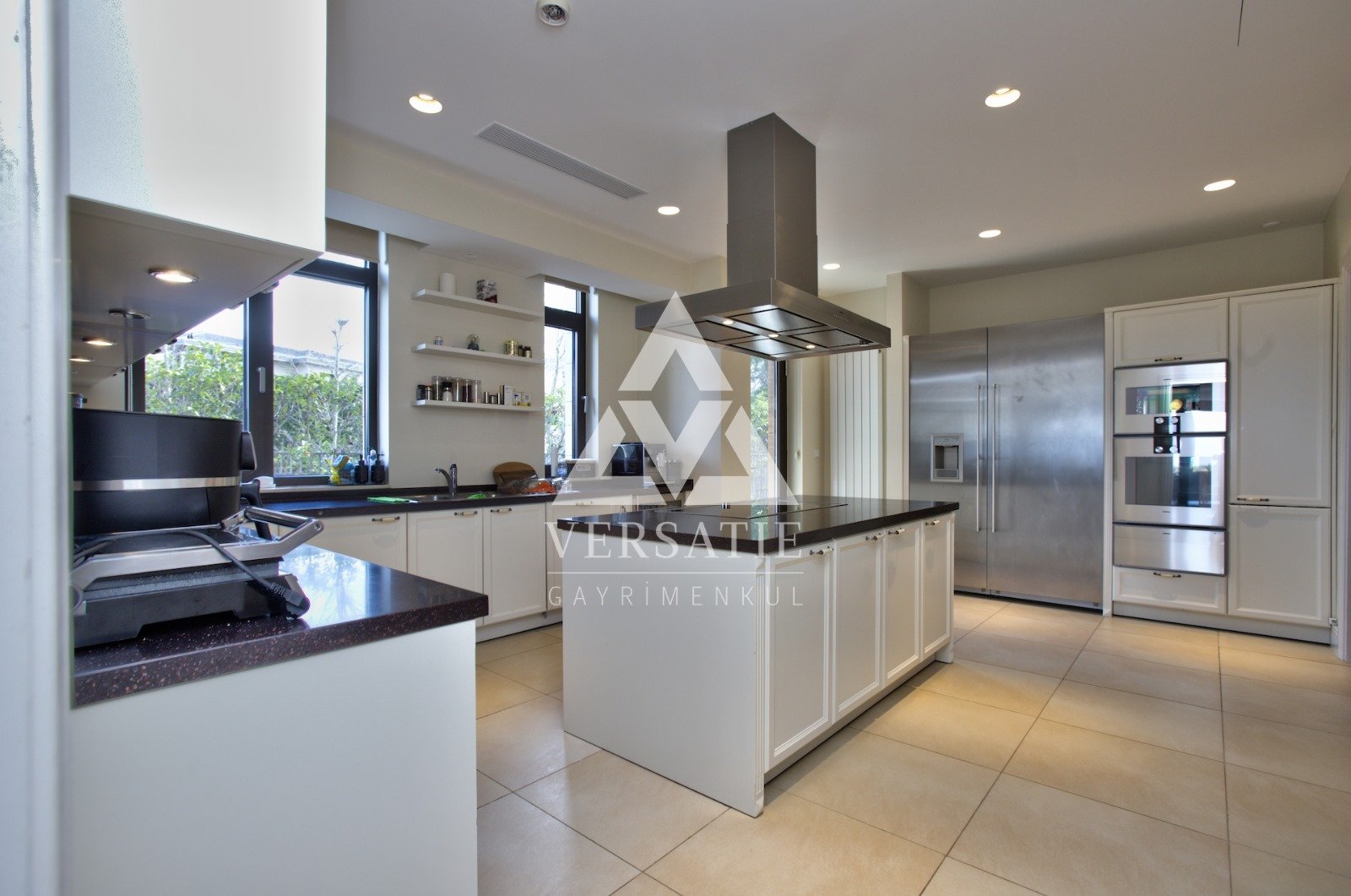 Ormanada’nın Zirvesinde, Deniz Manzaralı Prestijli Villa