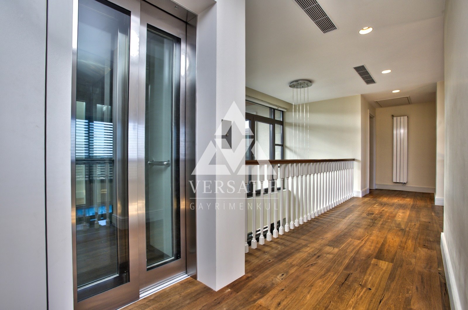 Ormanada’nın Zirvesinde, Deniz Manzaralı Prestijli Villa