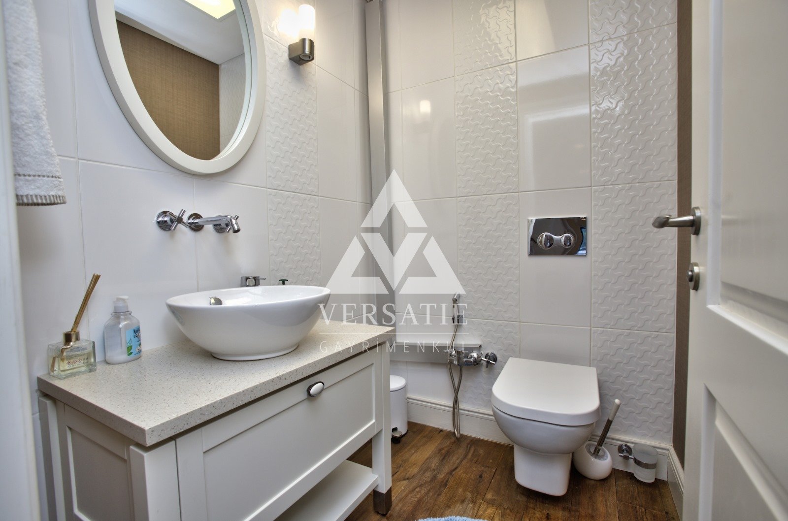 Ormanada’nın Zirvesinde, Deniz Manzaralı Prestijli Villa