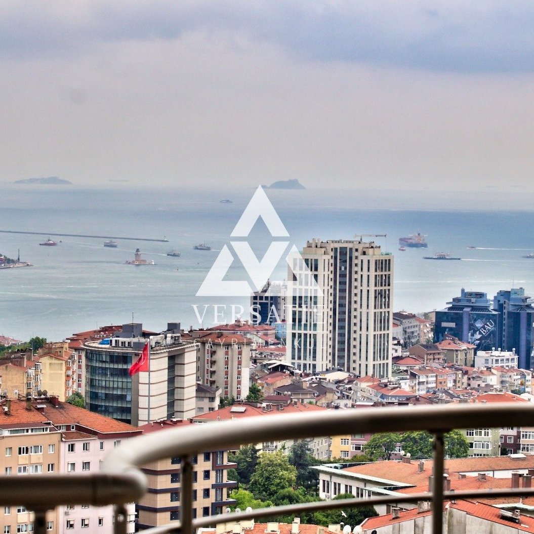 Gayrettepe’de Selenium Panorama Rezidans’ta Boğaz'ın büyüleyici manzarasına hakim, lüks ve modern bir yaşam alanına sahip muhteşem satılık residence. 