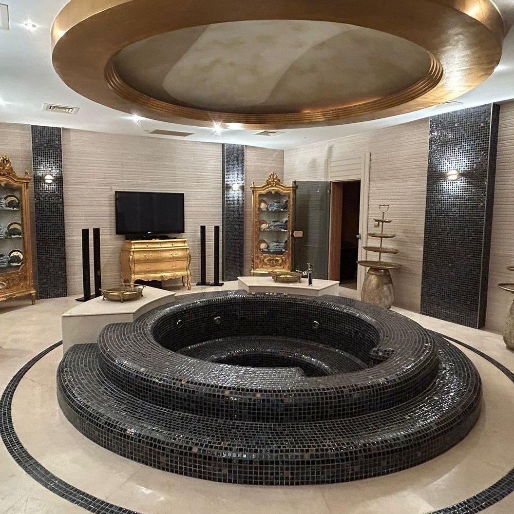 Çengelköy Sırtlarında, Boğaz’a Nazır Bir İhtişam.