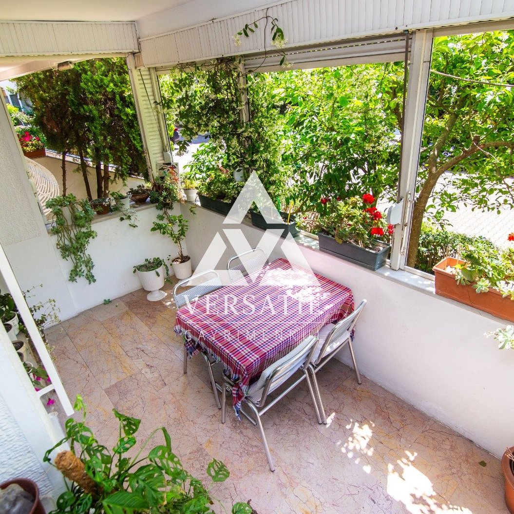 Ulus Doğankent Sitesi’nde, huzurlu ve ayrıcalıklı bir yaşam sunan, yeşillikler içerisinde, bakımlı, satılık lüks daire.
