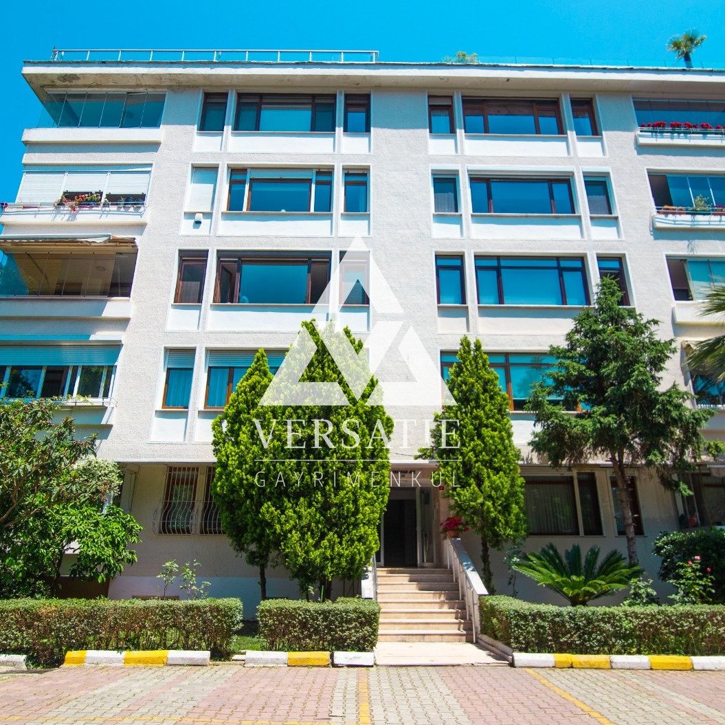 Ulus Doğankent Sitesi’nde, huzurlu ve ayrıcalıklı bir yaşam sunan, yeşillikler içerisinde, bakımlı, satılık lüks daire.