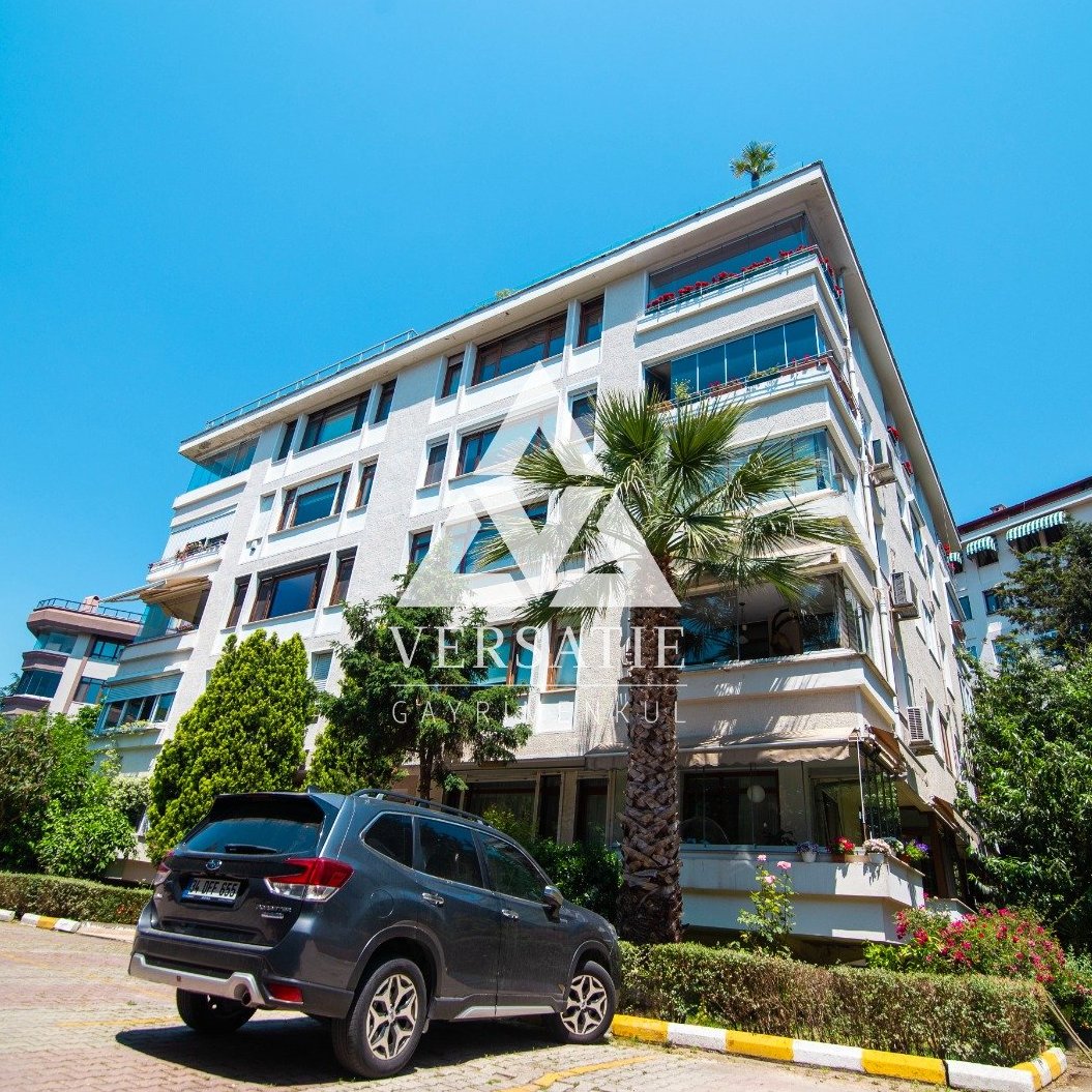 Ulus Doğankent Sitesi’nde, huzurlu ve ayrıcalıklı bir yaşam sunan, yeşillikler içerisinde, bakımlı, satılık lüks daire.