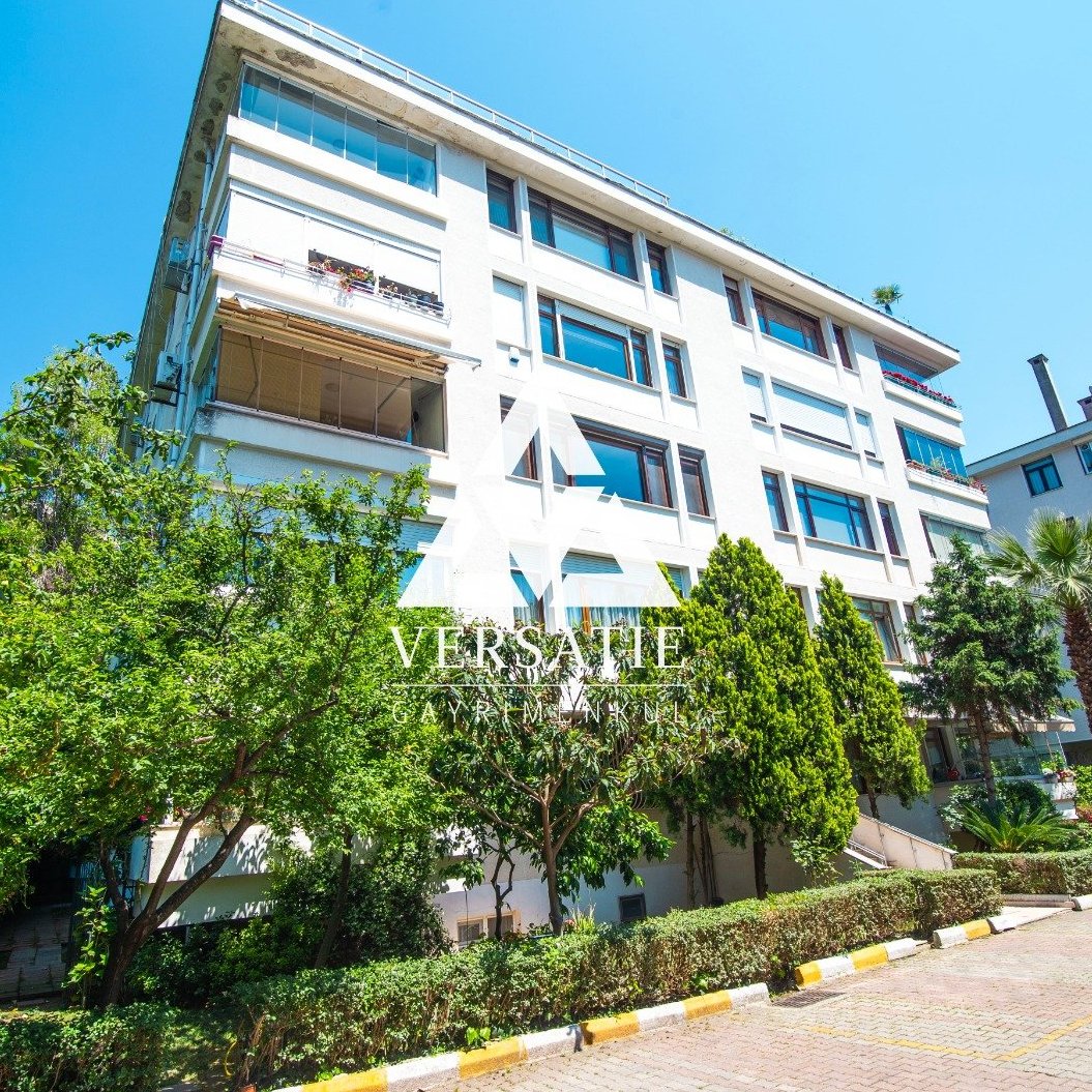 Ulus Doğankent Sitesi’nde, huzurlu ve ayrıcalıklı bir yaşam sunan, yeşillikler içerisinde, bakımlı, satılık lüks daire.