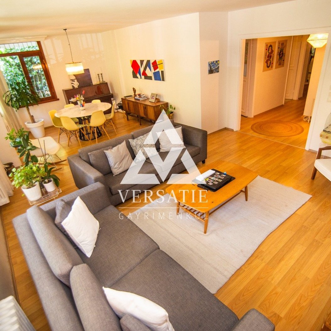 Ulus Doğankent Sitesi’nde, huzurlu ve ayrıcalıklı bir yaşam sunan, yeşillikler içerisinde, bakımlı, satılık lüks daire.