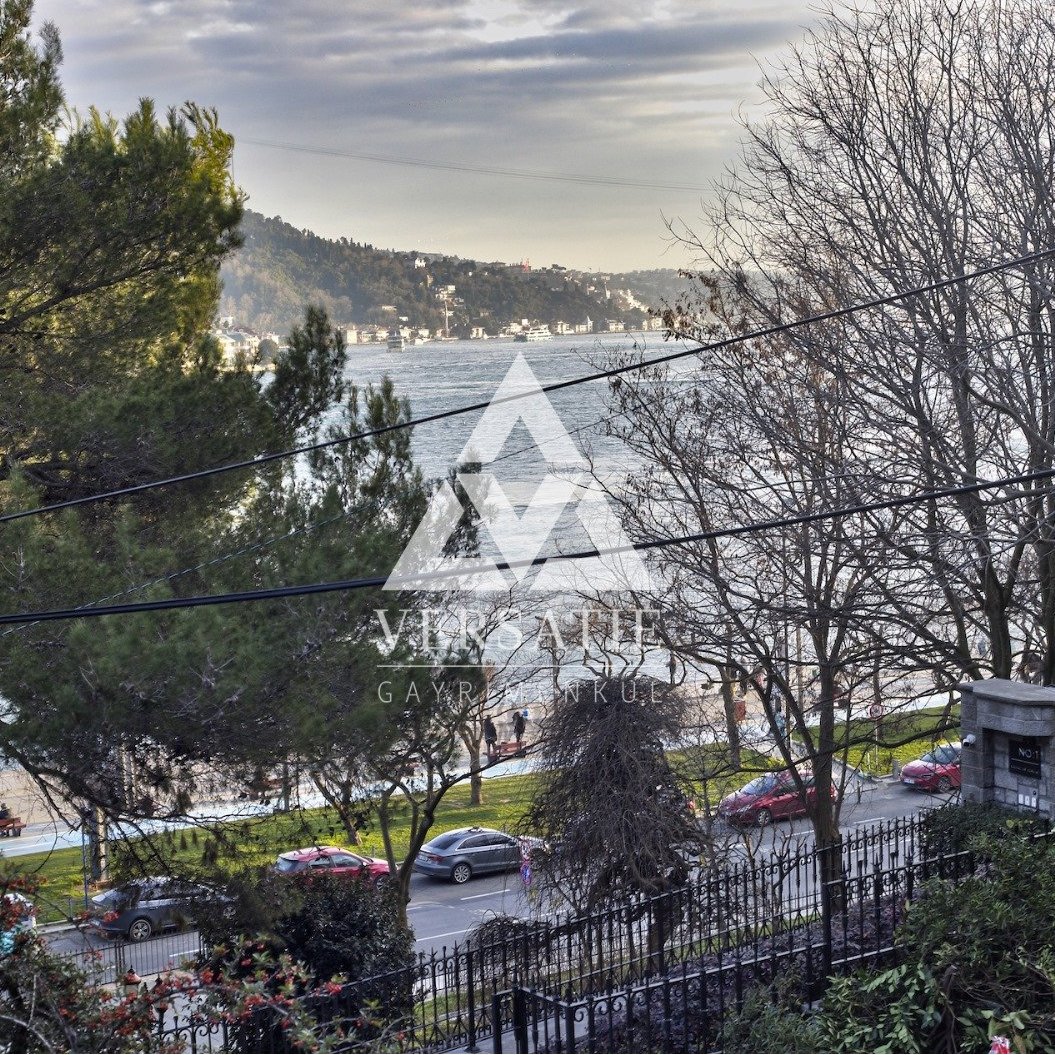 Bebek Aşiyan’da, İstanbul Boğazı’nın eşsiz manzarasına hakim, konforlu ve ayrıcalıklı bir yaşam sunan, muhteşem kiralık daire. 
