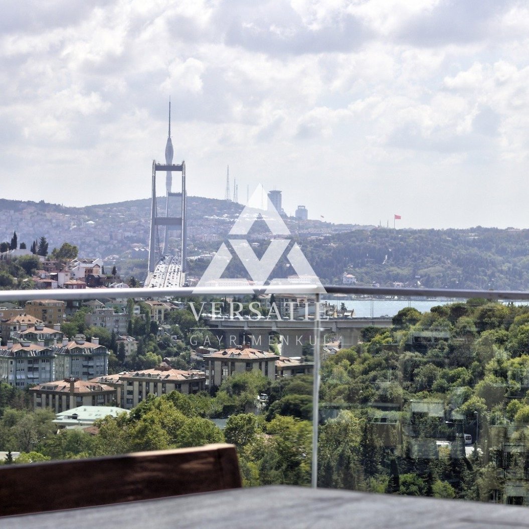 Yooistanbul’da sitenin en özel konumunda; Boğaz manzaralı, ultra lüks dekorasyonlu, eşyalı 4.5+1 kiralık daire.
