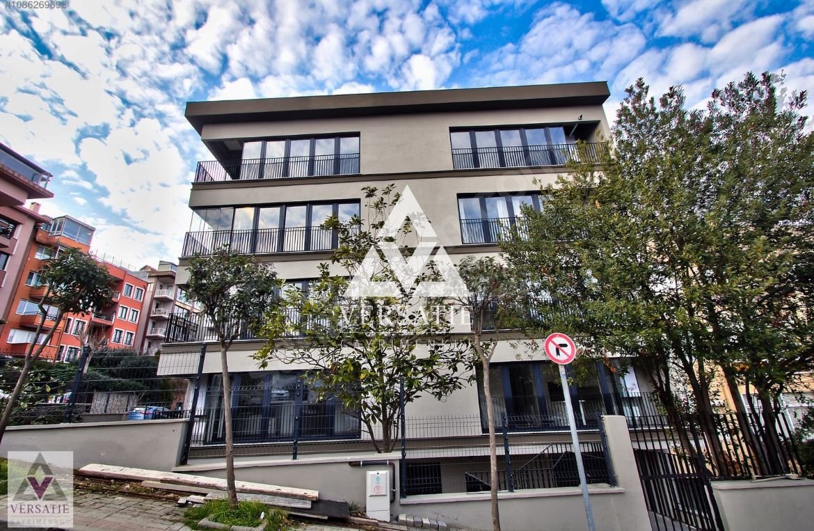 Ultra-luxury flat for sale in Ortaköy, adjacent to the uniquely beautiful Yıldız Grove, with a modern style, every detail has been meticulously considered, ready to move in