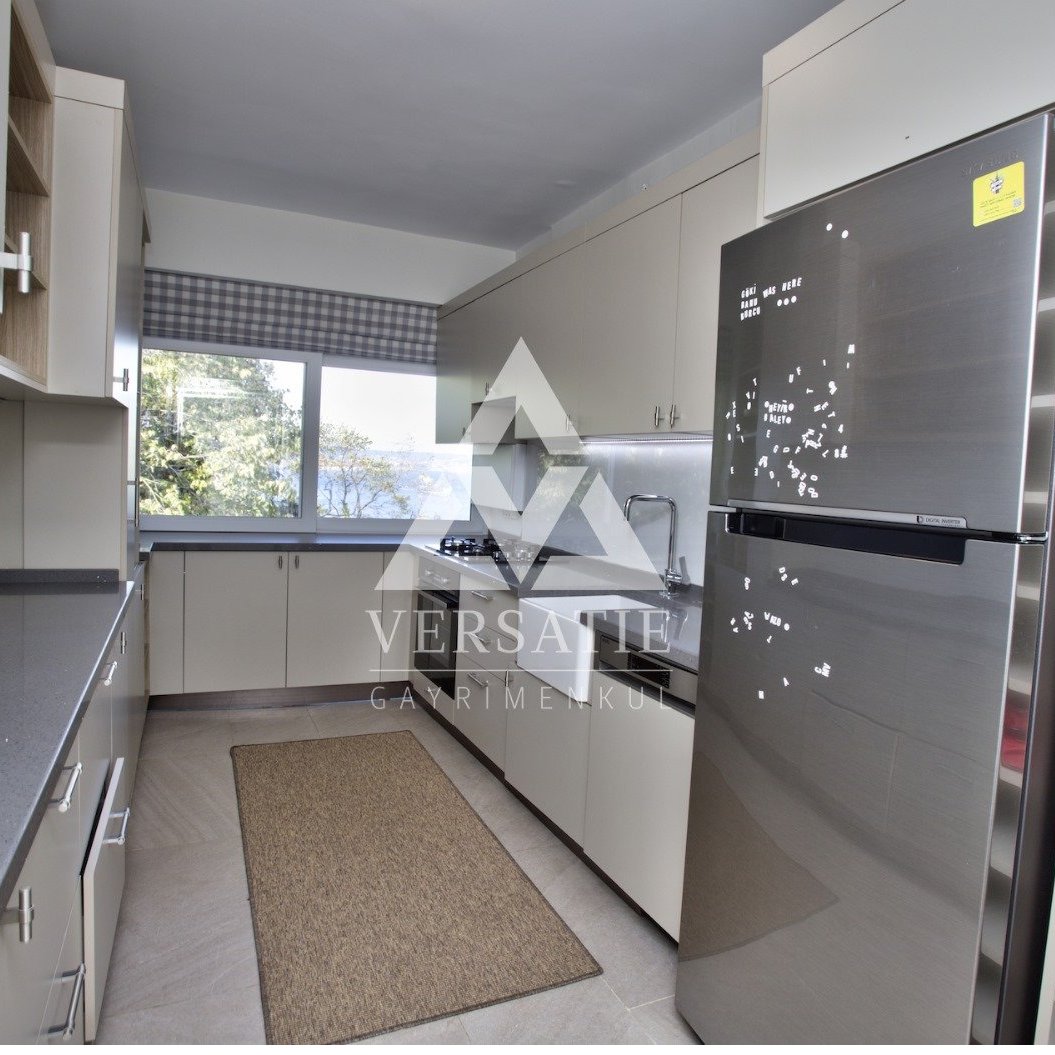 Elegance with a Captivating View in Rumelihisarı.