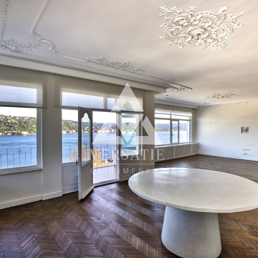 Elegance with a Captivating View in Rumelihisarı.