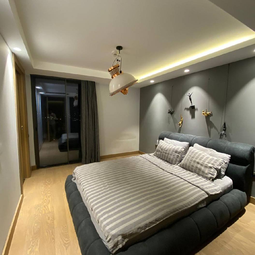 Bodrum’un en güzel lokasyonlarından biri olan Yalıkavak’ta “Adres Yalıkavak” projesinden modern mimari ve iç dekorasyona sahip, full deniz manzaralı, özel havuzlu, satılık muhteşem villa