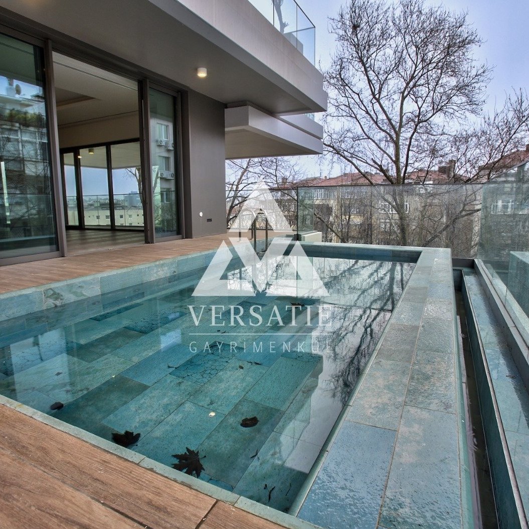 İstanbul’un en seçkin lokasyonlarından Nişantaşı’nda, doğayla iç içe, lüks ve konforu bir arada sunan Dap Yapı Nişantaşı Koru Projesi içerisinde, balkonunda özel havuzu bulunan, muhteşem kiralık lüks daire. 