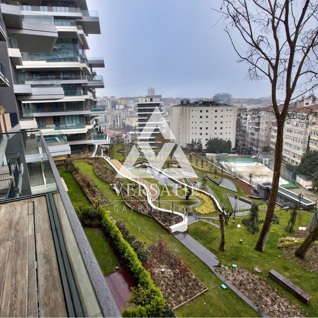 İstanbul’un en seçkin lokasyonlarından Nişantaşı’nda, doğayla iç içe, lüks ve konforu bir arada sunan Dap Yapı Nişantaşı Koru Projesi içerisinde, balkonunda özel havuzu bulunan, muhteşem kiralık lüks daire. 