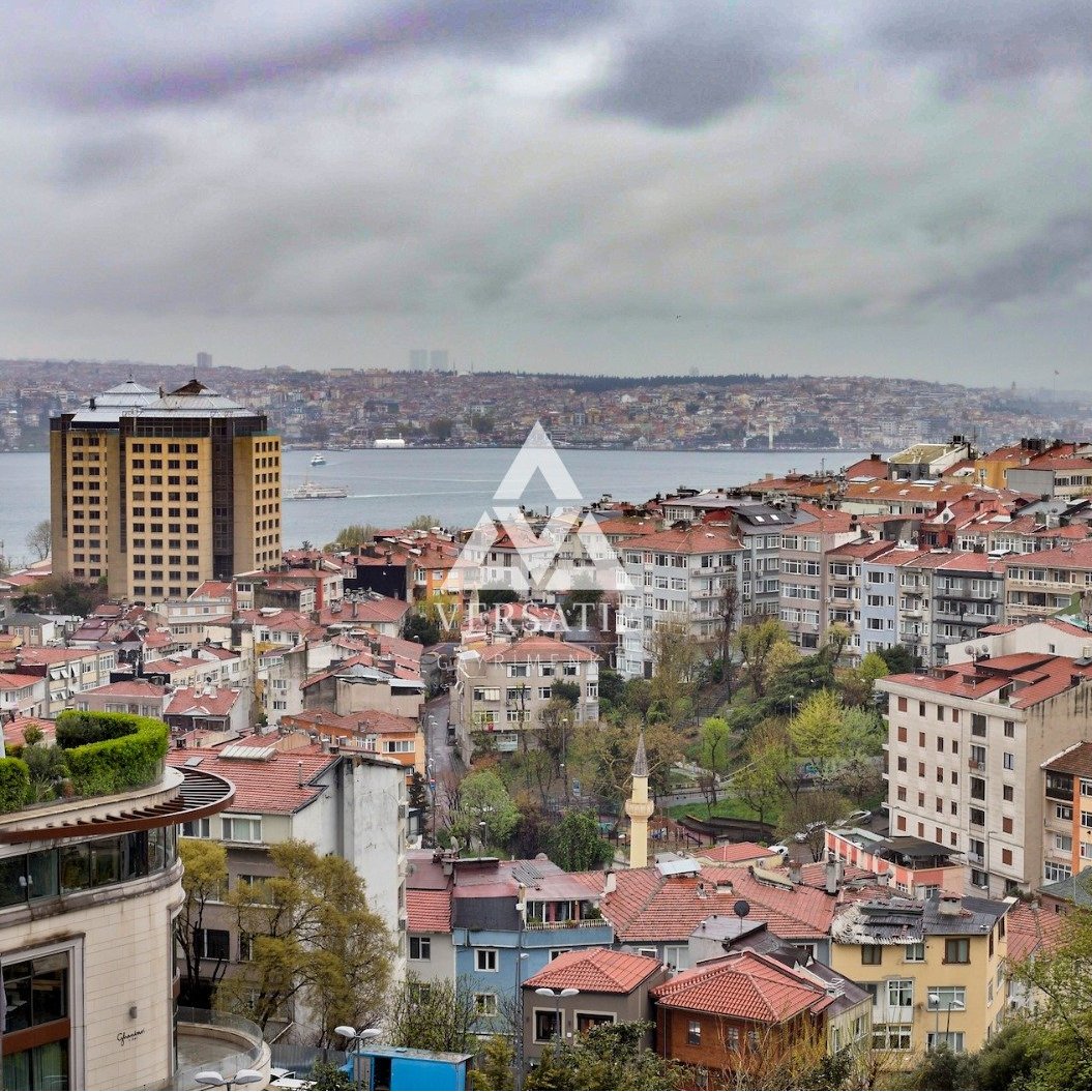 Maçka’nın en prestijli noktalarından biri olan Maçka Armani Residence’ta, Boğaz manzarasına sahip lüks 1+1 satılık daire.