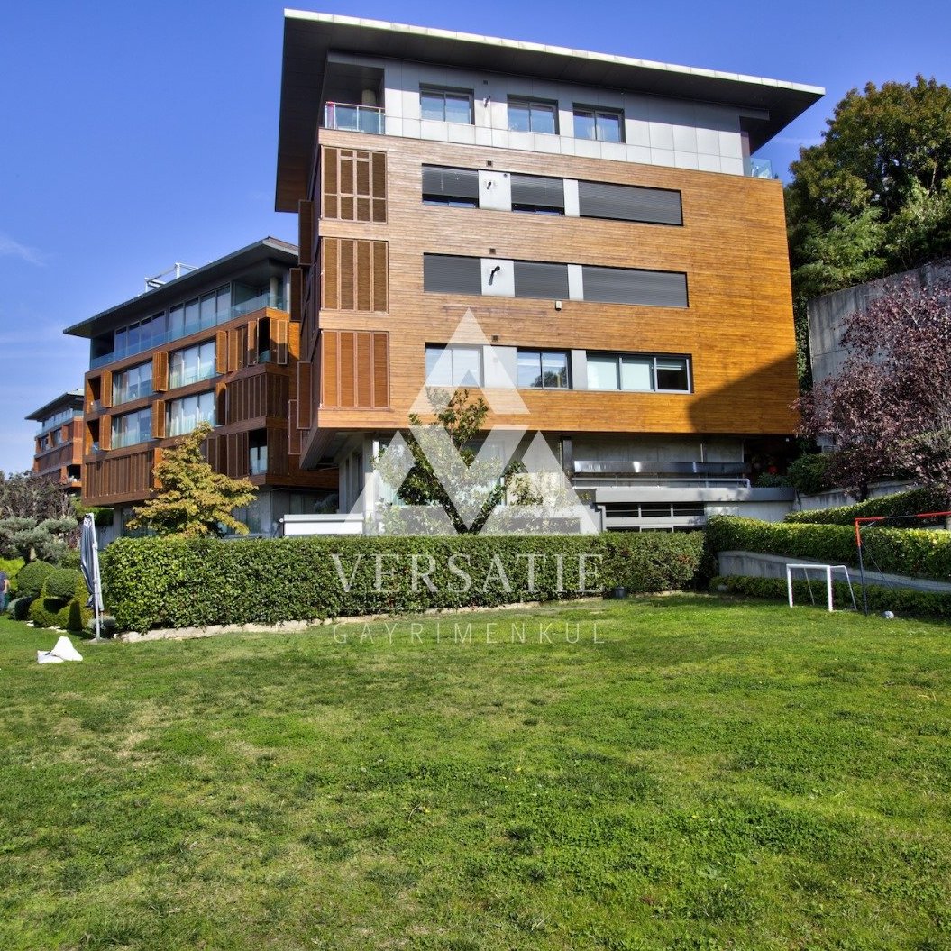 Where Design, Comfort, and View Meet: Maksimum Evler