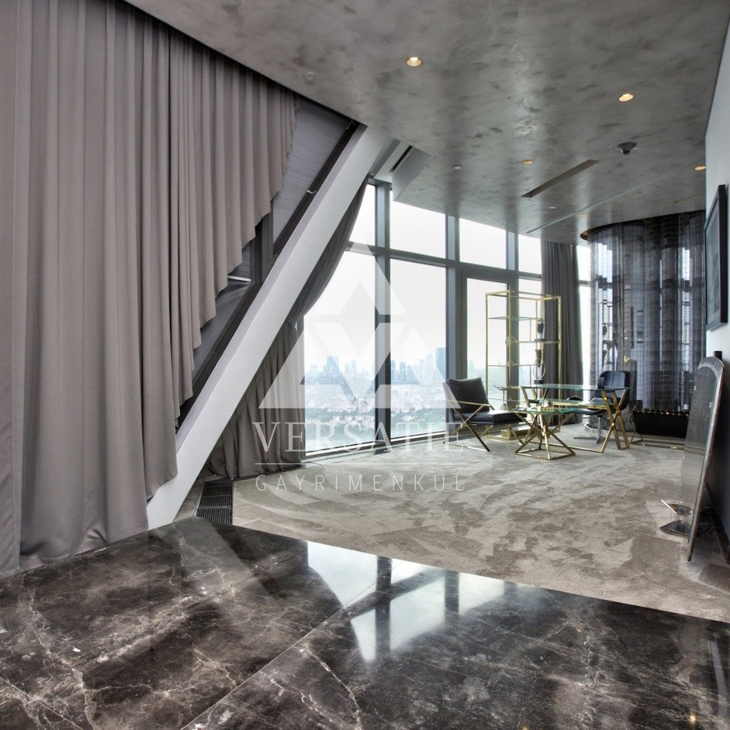 İstanbul’un Zirvesinde: Spine Tower’da Boğaz Manzaralı Penthouse