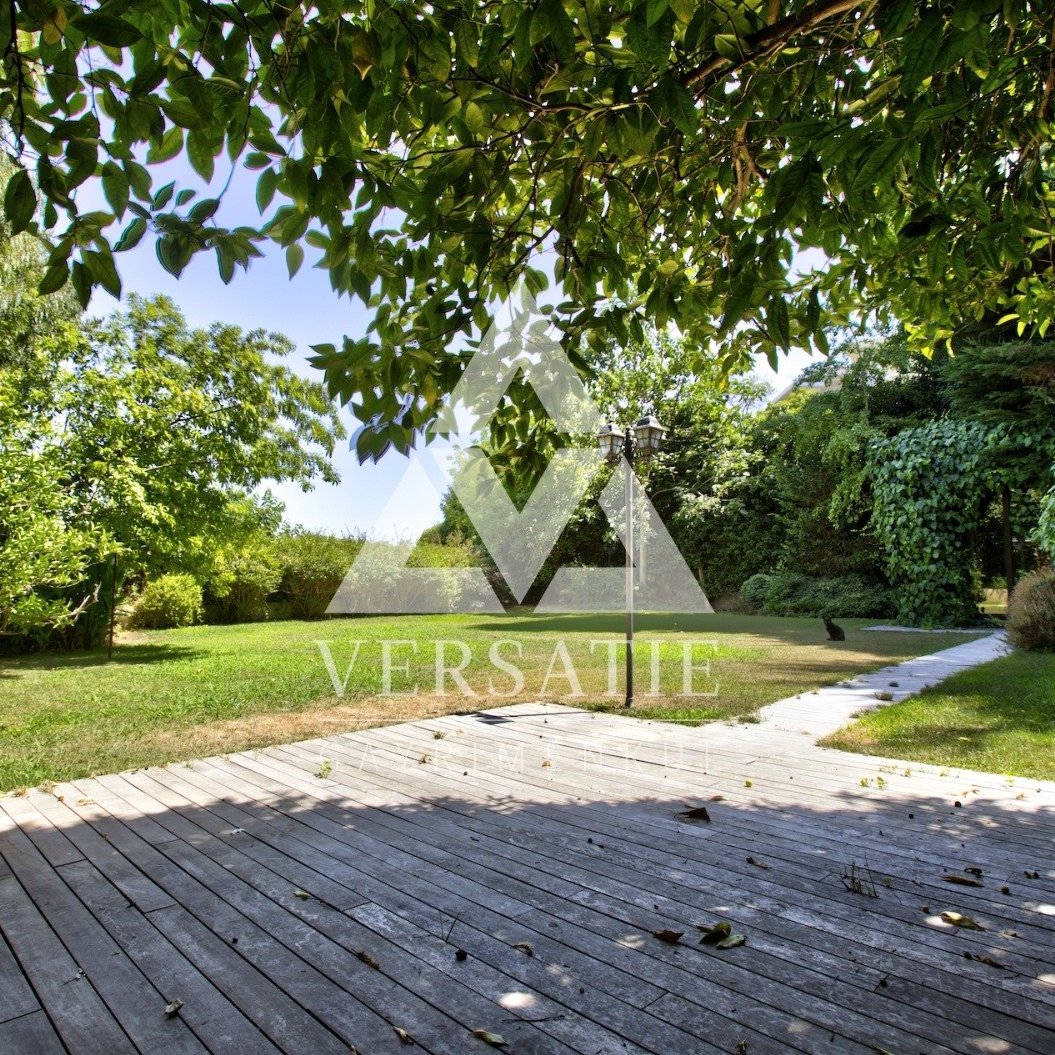 İstanbul'un Kalbinde Sessiz, Güvenli ve Seçkin...