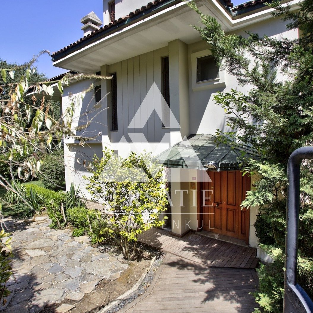 İstanbul'un Kalbinde Sessiz, Güvenli ve Seçkin...