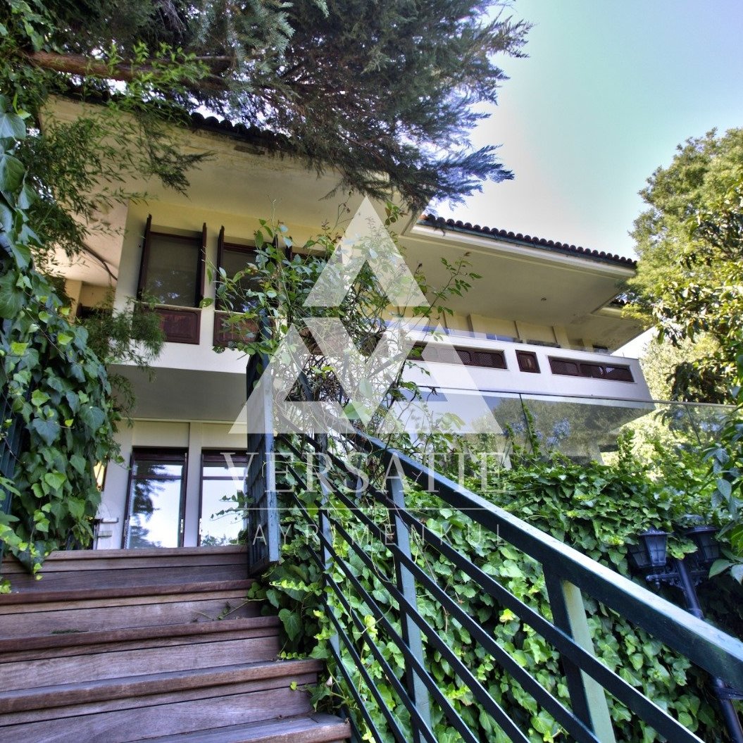 İstanbul'un Kalbinde Sessiz, Güvenli ve Seçkin...