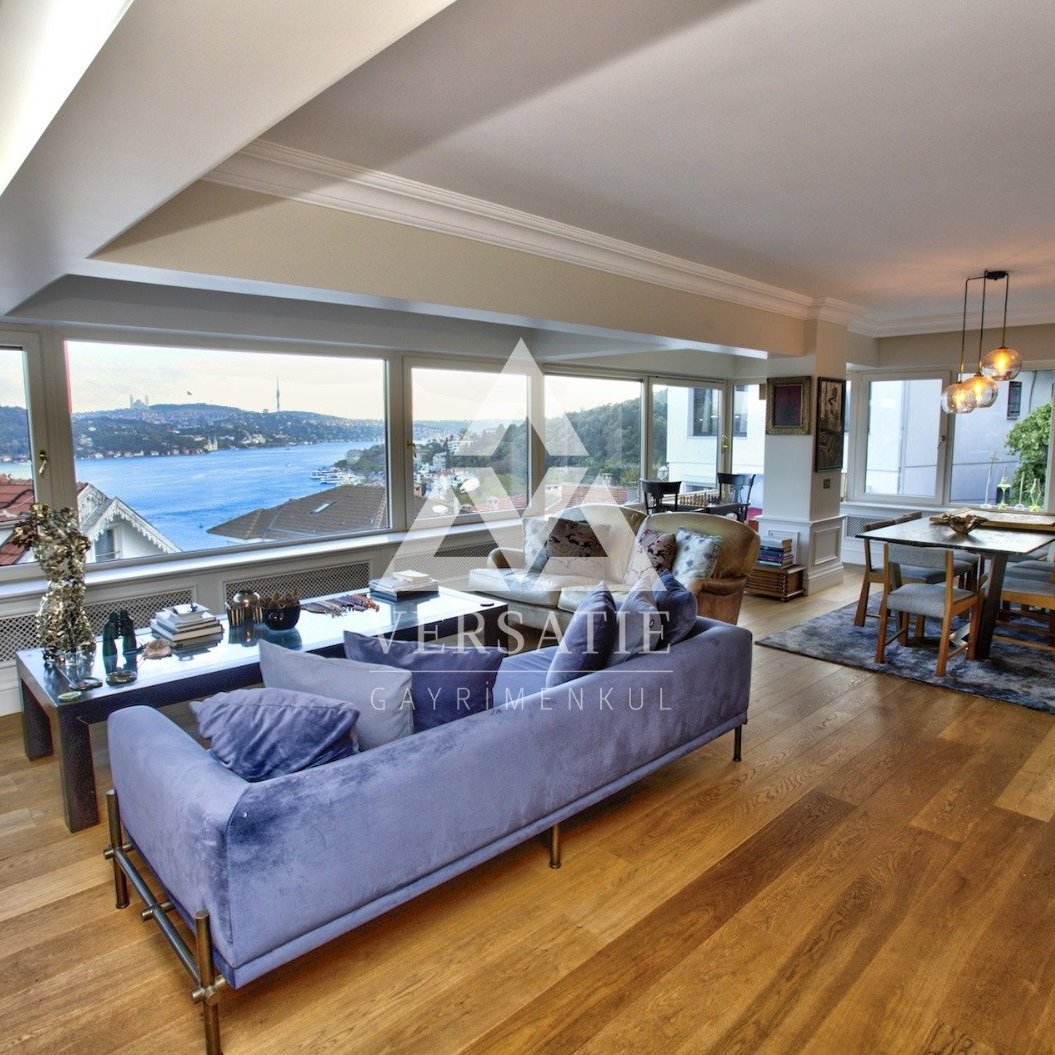 Luxury Hidden in Simplicity: A Life Facing the Bosphorus...