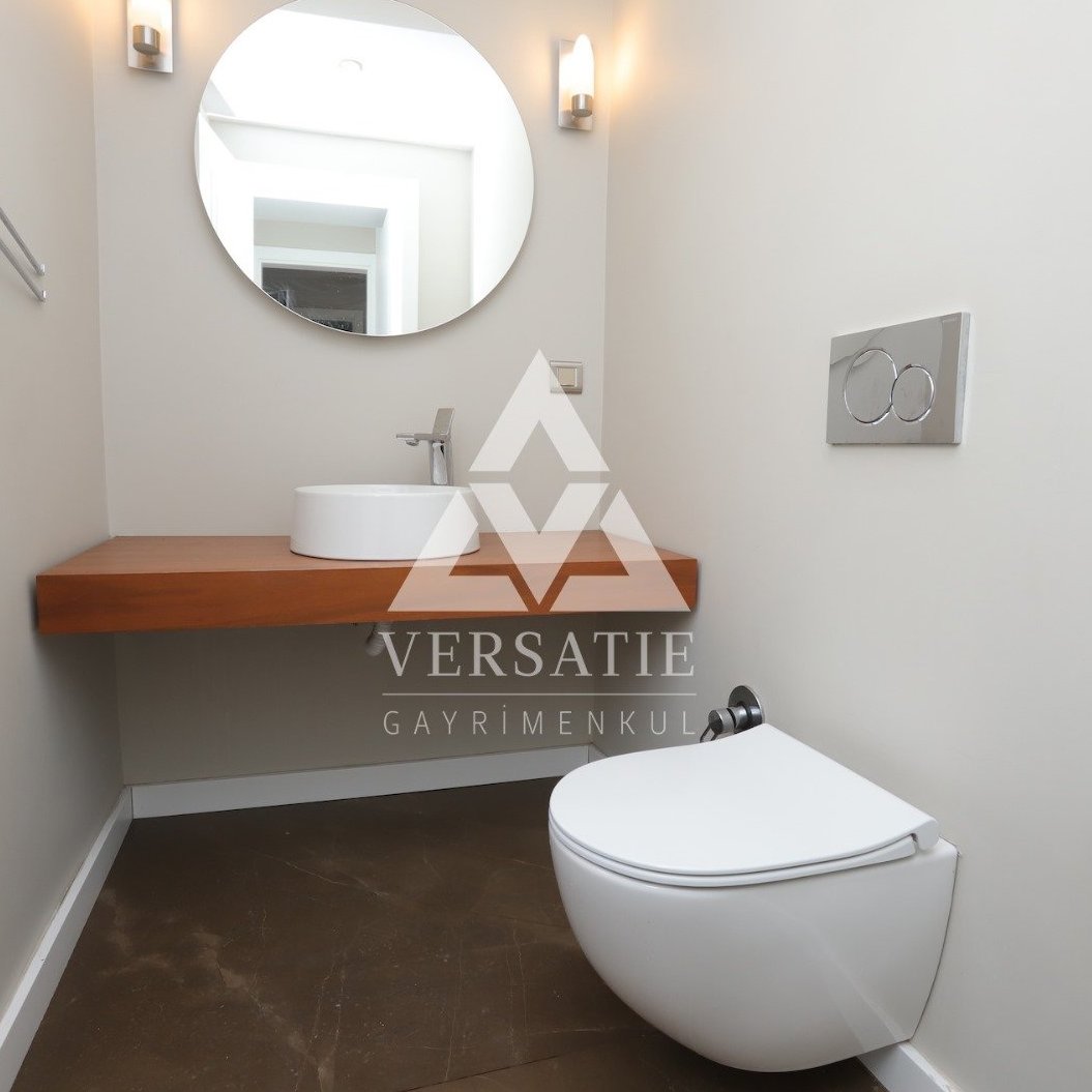 The Pinnacle of Privacy: A Private Villa with Bosphorus View.