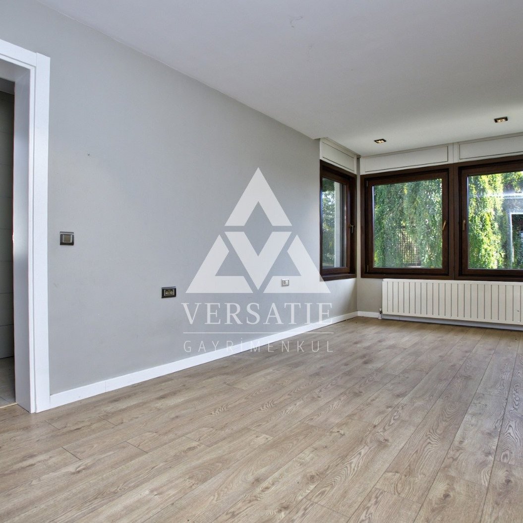 The Pinnacle of Privacy: A Private Villa with Bosphorus View.